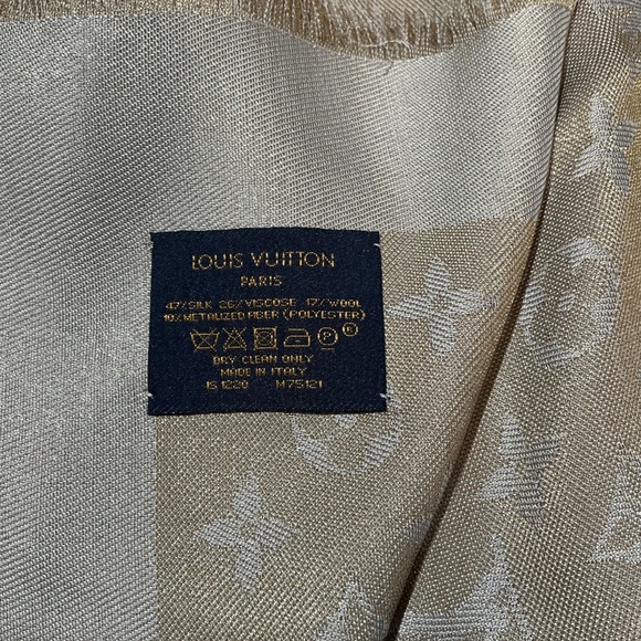 Louis Vuitton monogram shine shawl - Picture 6 of 10